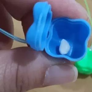 [RIZPICK]아이 유치목걸이 케이스 치아보관통 랜덤색상