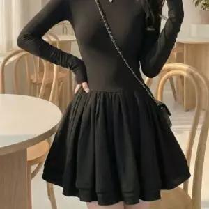 원피스 플레어 슬림 블랙 미니 봄원피스 데이트룩