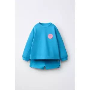[국내배송] 자라 ZARA 고무 패치 스웨트셔츠 및 버뮤다 세트 - 라이트 블루 970510
