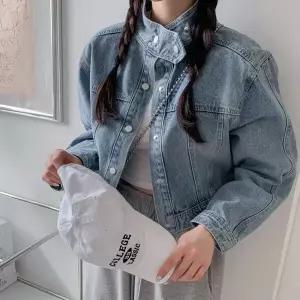 여자 라이트블루 코튼 탱크 단추 SS 폴라넥 피크닉룩 청자켓