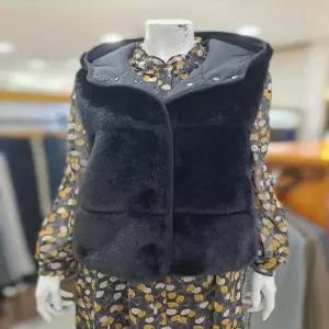 세이브존06 인조 퍼 후드 조끼 A2P1DV503A (41313736)