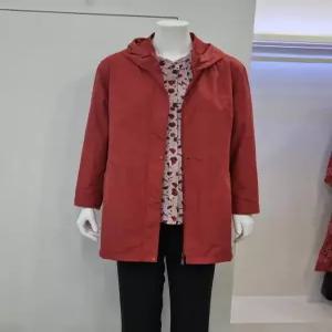 [벨리시앙]벨리시앙 세이브존04 반후드 허리스트링 하프 코트 BY3304 (19321036)