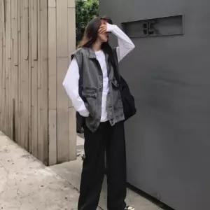 블랙진 청조끼 여자 외출룩 오버핏 레이어드 베스트