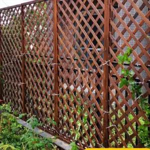 목재 단독주택 전원주택 테라스 격자 데크 난간 펜스 울타리 담장 가림막