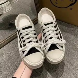 운동화 단화 로퍼 가을 키높이 편한신발 스니커즈