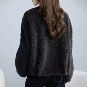 마킷5 여성 슬림핏 퍼 쇼트 모피코트 코트 일체형 램스울 JEN1