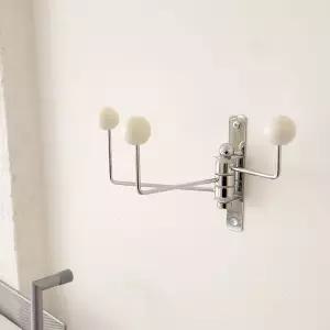 벽 고정 회전형 행거 옷걸이 3구 화이트자바라 방문 문틈 틈새 공간활용 바지 가방 후크 도어