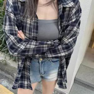 오버핏 박시 긴팔 체크 셔츠 여성 남방 스타일리시네이비 남자 커플 루즈 데일리룩 아우터 간절기 캐주얼