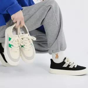 2컬러 여성 데일리 스니커즈 포인트신발 슬립온남성온 슬립온 운동화 남녀공용 캐주얼단화 커플