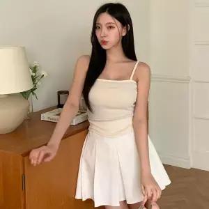 [하프클럽/]여자 캐주얼 밀크 크롭 일자 끈 나시