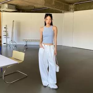 [하프클럽/]여자 라운드넥 에어러블 매쉬 슬림핏 민소매 티