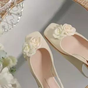 여자 바오터우 스퀘어 웨지힐 두꺼운 샌들 굽 하이힐 MN 스타일 인기2