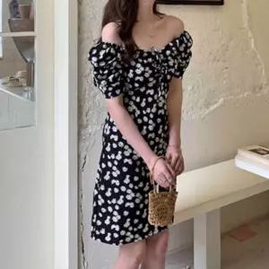 플라워 미니 원피스 오프숄더 퍼프소매 바캉스 코디여성의류 여자 여름 파티룩 타잇트 슬림