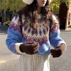 라운드넥 배식 노르딕 니트 스웨터 겨울데일리룩루즈핏 크롭 오버 꽈배기 울니트 가을 캐주얼 따뜻한 감성