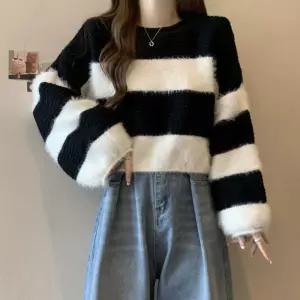 여성 스트라이프 벌룬소매 크롭 니트단가라 줄무늬 룬소매