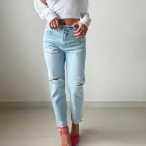 여성 세미슬림 컷팅 연청 찢어진 구제 청바지