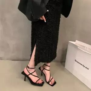 스파이더맨 여사친 여름 바캉스 샌들 요정 스몰 웨지 로마 스트랩 슈즈 휴양지 웨지힐 OPH2