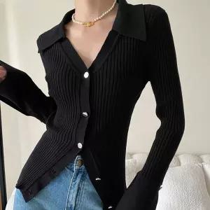 슬림핏 브이넥 카라 여성 니트 긴팔 티셔츠 오버 여자크롭 후드집업 배색 단가라 보트 스웨터 앙고라 집업