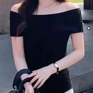 여성스러운 니트 블랙 오프숄더 티셔츠 여름 반팔데일리룩코디 세련된 데이트 여친 어깨트임 팔티 숄더 스