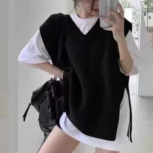 모던 레이어드룩 루즈핏 니트 베스트베이직 간절기 패션상의 여자 데일리상의 조끼 레이어드