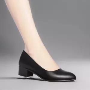 여성 고급 면접용 심플 정장 검정 펌프스 힐 구두단화 신발 블로퍼 통굽 발편한 스웨이드 슬리퍼 남자 여자