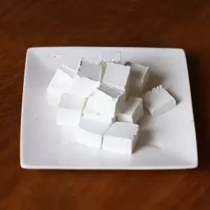 콩 왁스 밀랍 및 파라핀-2온스용 화이트 캔들 염료 고품질