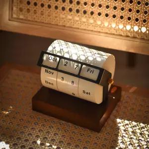 메모리 피쉬 영구 책상 캘린더 홈 오용 목재 휠링 월 요일 표시 재사용 가능한 알림 목록 여행 기록 카드