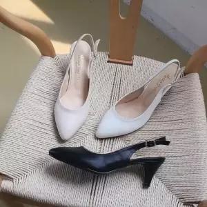 20대 여성 빅사이즈 기본 뾰족코 슬링백 샌들힐 255-265