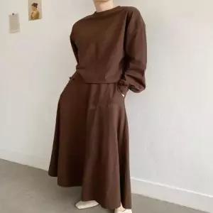 [다잇템]여자 코튼티 긴치마 1마일 민무늬 맨투맨 에이라인 세트