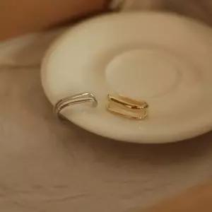 [옷자락]여자 데일리룩 포인트 롱 라인 볼드 쉐잎 이어커프 귀찌