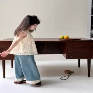 모리걸풍 아일렛 자수 블라우스 & 레이스 데님 팬츠 R17214