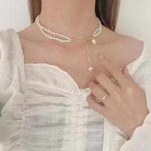 [옷자락]여자 데일리룩 로즈 진주 레이어드 포인트 목걸이