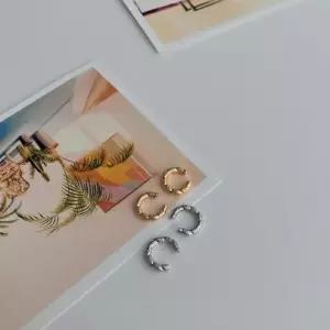 [옷자락]여자 자글자글 텍스처 이어커프 귀찌 세트