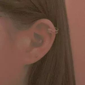 [옷자락]여자 반짝이는 사계절 하트 큐빅 이어커프