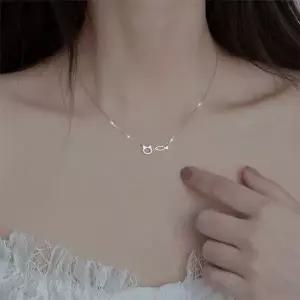 [하프클럽/]고양이 은목걸이 여성 고급스러운 크리스탈 화이트