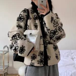 여성 플라워 뽀글이자켓 패턴 자켓 크롭 루즈핏 양털 점퍼 데일리 후리스 양털