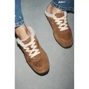 ZARA 페이크 퍼 스웨이드 백리스 스니커즈 - 브라운 5821/610/700 148990