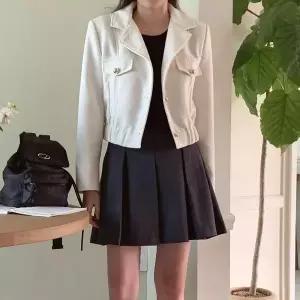 [하프클럽/다잇템]여자 금색 카라넥 탱크 단추 덤블 자켓