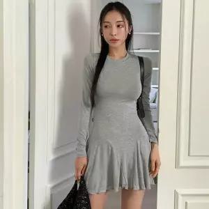 [하프클럽/옷자락]여자 라운드넥 슬림 플레어 물결 미니원피스