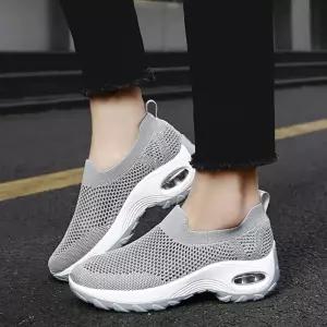 여자 여름 메쉬 통풍 니트운동화 경량 러닝화 2컬러여성키높이슬립온 캐주얼단화 스니커즈 학생 편한 패션