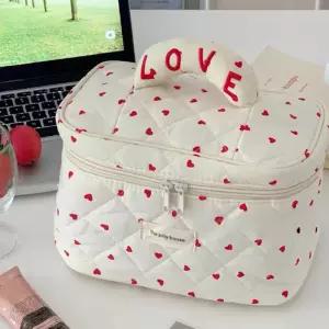 화장품 브러쉬 손잡이 패릭 파우치 하트 가방 레드메이크업 귀여운치 미용 대형치 예쁜치 여성치 메이크업