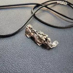 [하프클럽/]행운 재물 상승 풍수 목걸이 여성 남성