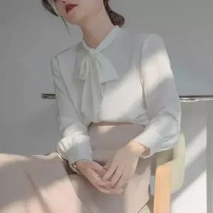 여성상의 새틴 오피스룩 리본스카프 출근룩 여성 블라우스 셔츠 우아한 봄가을