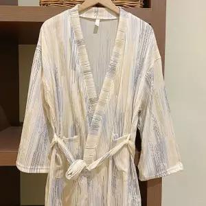 루즈핏 여성 샤워가운 여름 홈웨어 데일리 극세사가운 타올 까운 목욕 목욕용 체크하트롱 유행잠옷 타월