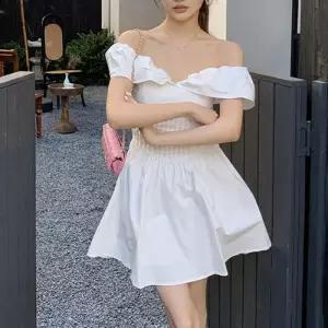 [디어로우]비올린 오프숄더 프릴 플레어 원피스