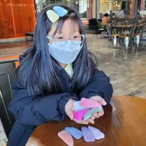 믹스컬러 삼각 밍크 퍼 똑딱핀 5P