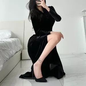 [클리어런스]연말 V넥 벨루어 검정 FW 랩 롱원피스_5