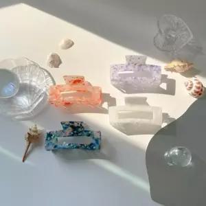 [옷자락]여자 아크릴 패턴 헤어 사각 패턴 집게핀