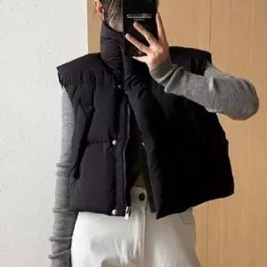 하이넥 여성 패딩 조끼 루즈핏 여자 패딩 조끼 데일리 겨울