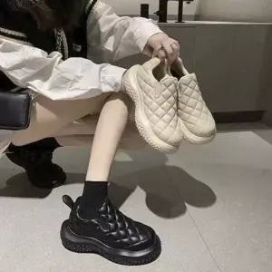 여성 겨울 캐주얼 방한화 슬립온 기모 안감 2컬러